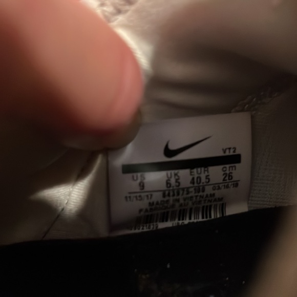 Nike ZOOM Women’s 9 1/2 white, Grey & black - Picture 4 of 7